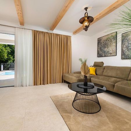 Villa Pafran With Heated Pool Krk Krk Town Zewnętrze zdjęcie