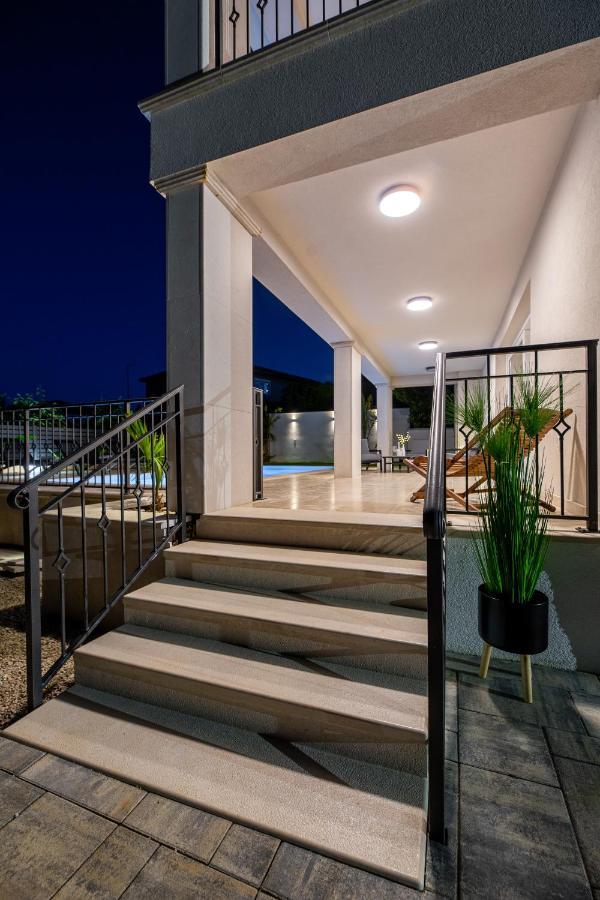 Villa Pafran With Heated Pool Krk Krk Town Zewnętrze zdjęcie